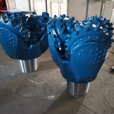 IADC 537 Tricone Roller Bit لحفر آبار المياه لحقول النفط