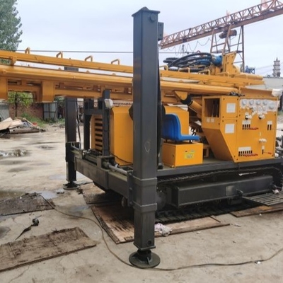 300mm 300m حفر آبار المياه تلاعب الصلب الزاحف مع محرك ديزل 77kw