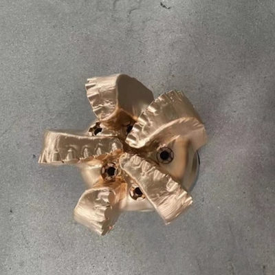 8-1/2 &quot;IADC M323 البئر النفطي PDC حفرة مع جسم المصفوفة للصخرة الصلبة