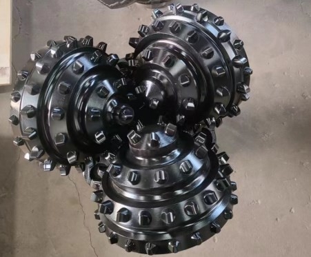 17 1/2 `` حفر آبار المياه Tricone Rock Bit ثلاثة مخروط بت للحفر