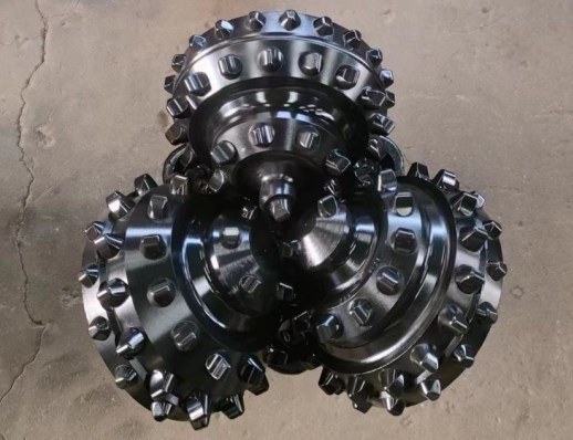 12 1-4 Iadc 517 Tci Tricone Bits للتعدين / ثلاث بتات مخروطية