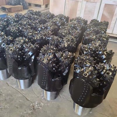 معايير API TCI Tricone Rock Bit 200mm IADC545 التعدين / حفر الآبار المائية