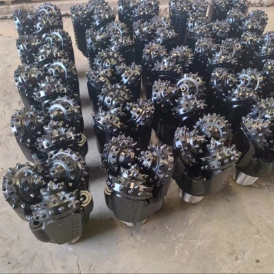 حفر الهواء IADC 545 الصخرة الصلبة Tricone قطعة لبرة النفط مع حمالة مطاطية مختومة