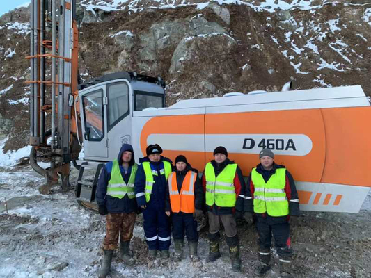 D460A آلة الحفر الثالثة محطة حفر الصخور عالية الضغط مع ضاغط الهواء