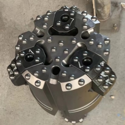 DTH حفر مطرقة وقطعة مع الفولاذ سبائك للحفر 100-150mm