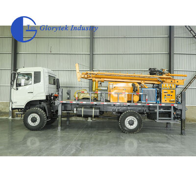 منصة حفر الحفر الكاملة الهيدروليكية Dongfeng 4X4 الشاحنة ، عمق 500m ، حجم الحفر 105-350mm