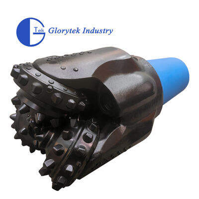 ريشة ثلاثية مخروطية من كربيد التنجستن مقاس 6 1/8 بوصة IADC517 للحفر الإنشائي